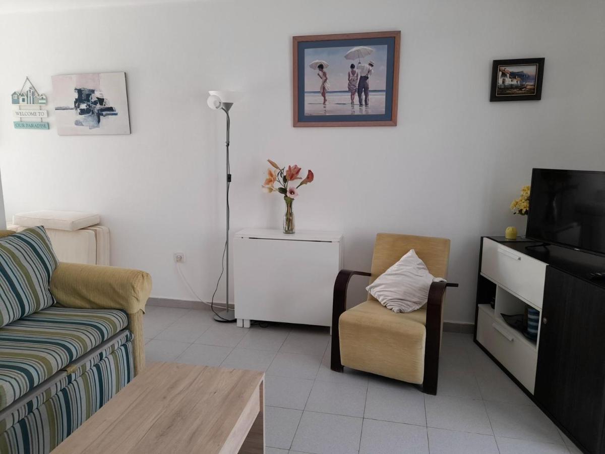 Fabulous 1-Bed Apartment In Puerto Del Carmen Puerto del Carmen  Dış mekan fotoğraf